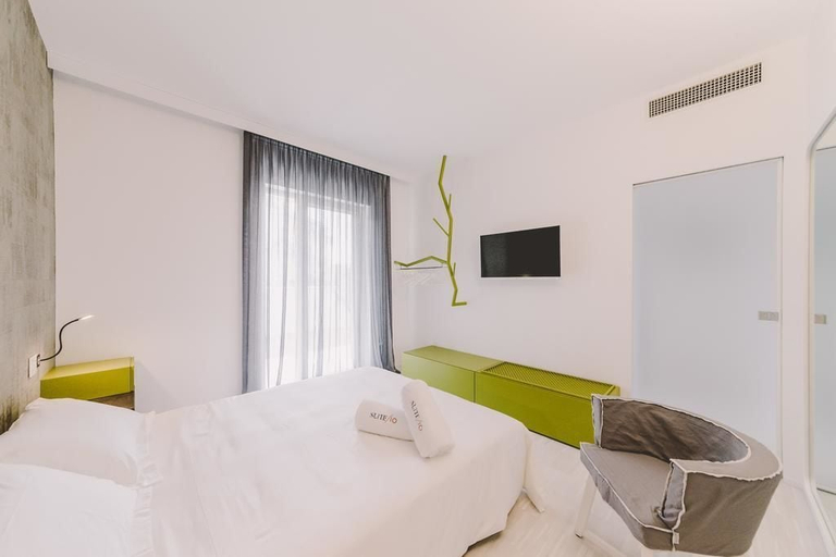 Bedroom 4, Suite 10 - Home, Design & Spa, Bari