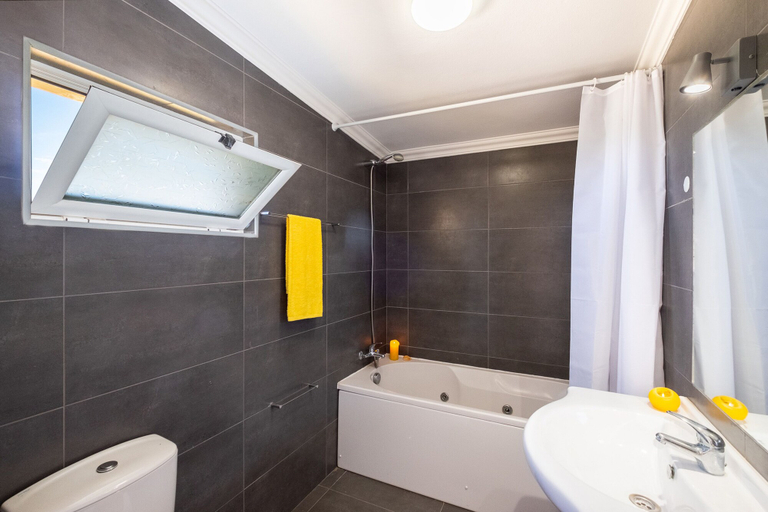 Bathroom 4, Villa Bantayan, Albufeira