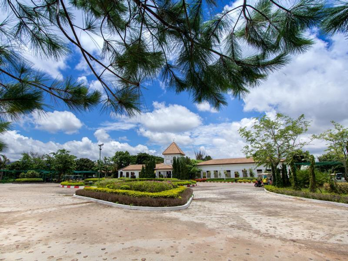 Waterford Valley Chiangrai Golf Course and Resort, K. Wieng Chiang