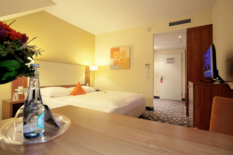 Bedroom 12