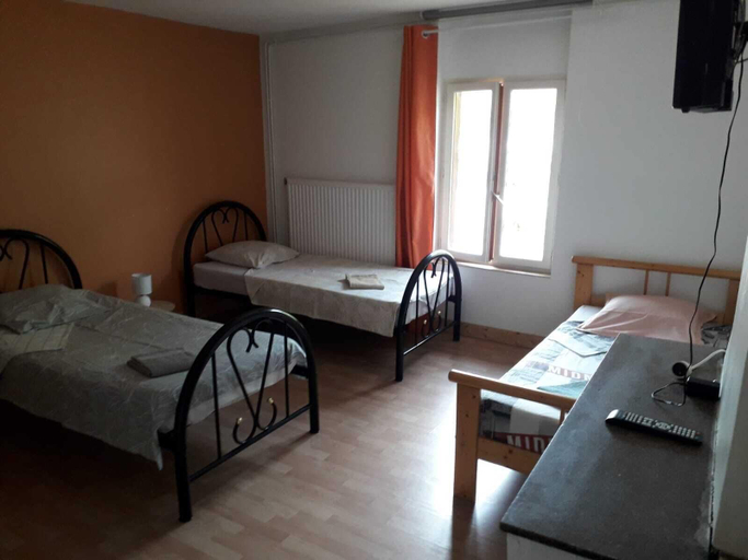 Bedroom 4, Le Salençon, Ain