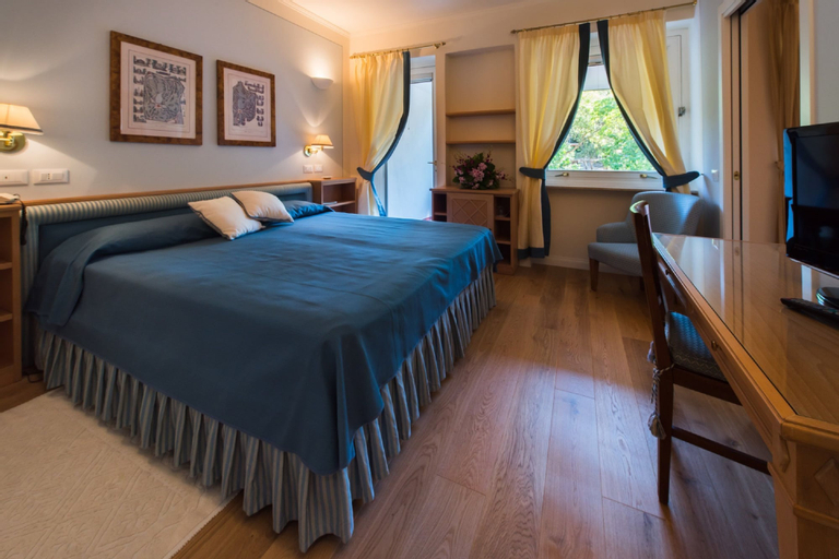 Bedroom 12