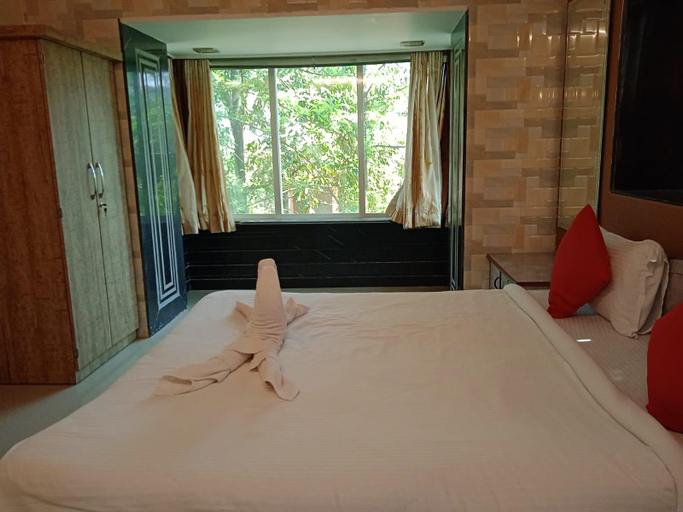 Others 1, Raval house, Satara