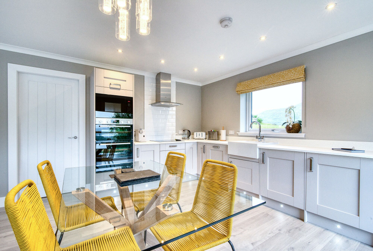 Private kitchen 5, The Pinemarten, Stirling