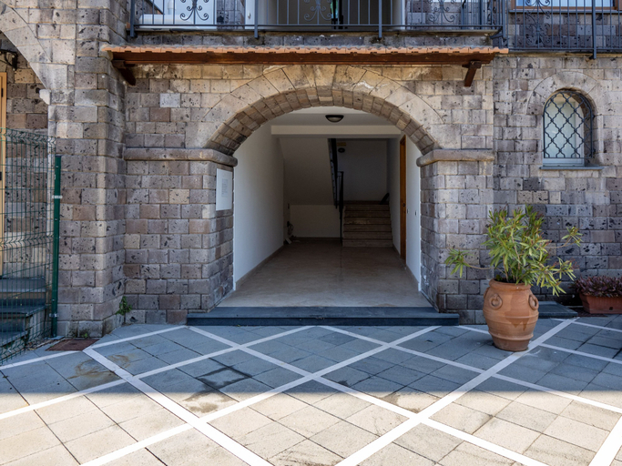 Exterior & Views 2, Palazzo Russo, Napoli