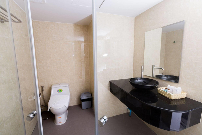 Bathroom 3