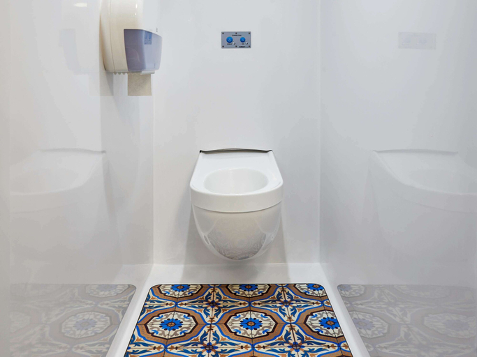 Bathroom 5, hotelF1 Les Ulis Courtaboeuf, Essonne