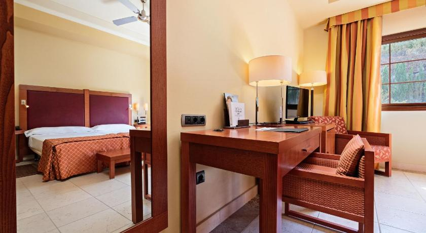 Bedroom 3, Hotel Envia Almeria Spa & Golf, Almería