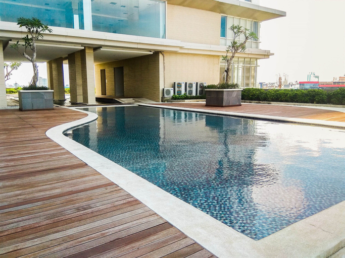 Pool 3, Comfort Stay And Nice 2Br Apartment At Elpis Residence, Central Jakarta