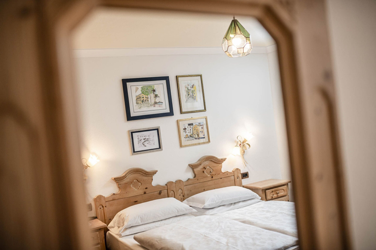 Bedroom 2, Cavallino d'Oro, Bolzano