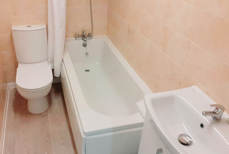 Bathroom 3, The Countryman Hotel, Cornwall