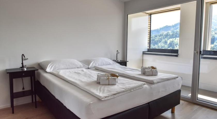 Bedroom 1, Dream View Apt With Homecinema Netflix & Loggia, Luzern
