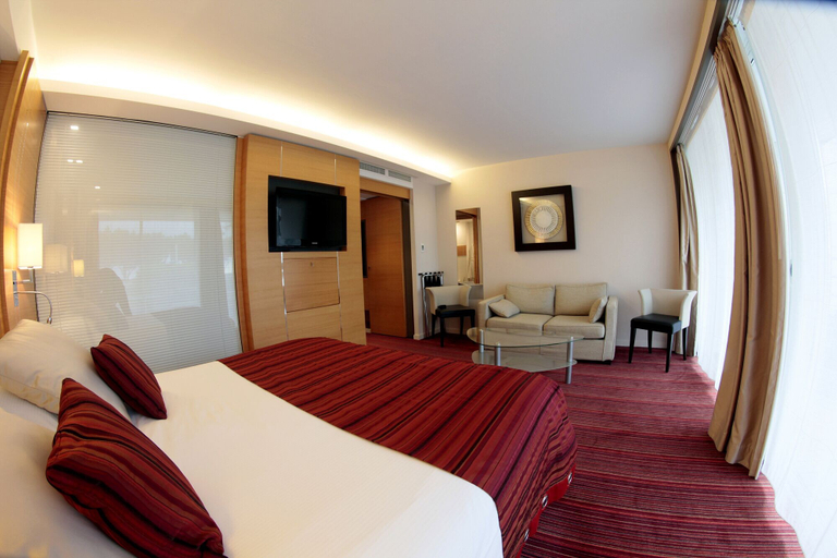 Bedroom 3, Le Churchill, Morbihan