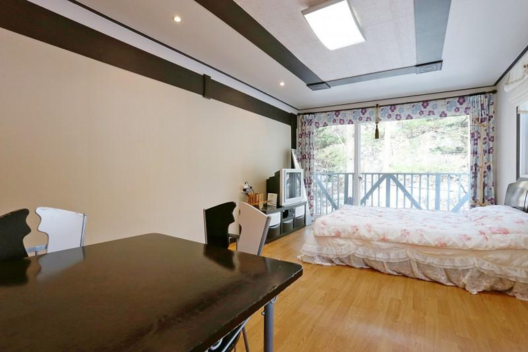 Bedroom 2, Yangyang Blue Sky Galaxy Pension, Yangyang