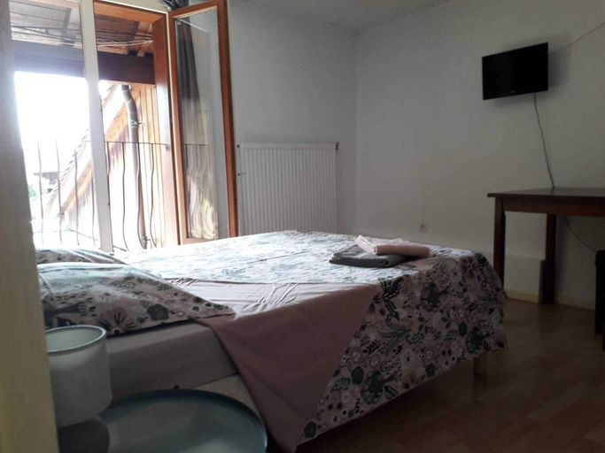 Bedroom 3, Le Salençon, Ain