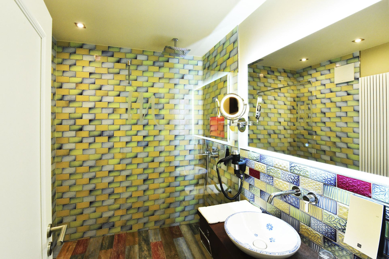 Bathroom 4, MOMENTS Boutique Hotel, Bautzen