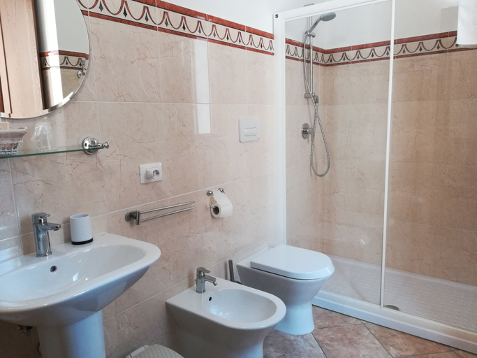 Bathroom 4, Palazzo 1892 Guest House, Benevento