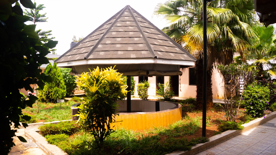 Exterior & Views 2, Distinction Gardens, Alego Usonga