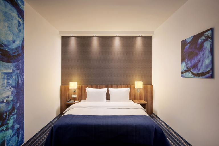 Bedroom 12