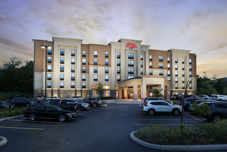 Exterior & Views 2, Hampton Inn & Suites Barrie, Simcoe