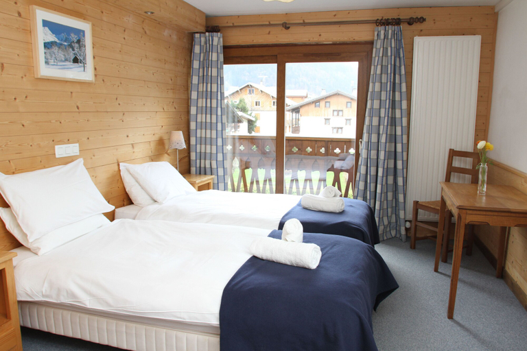 Bedroom 4, Hôtel Les Dents Blanches, Haute-Savoie