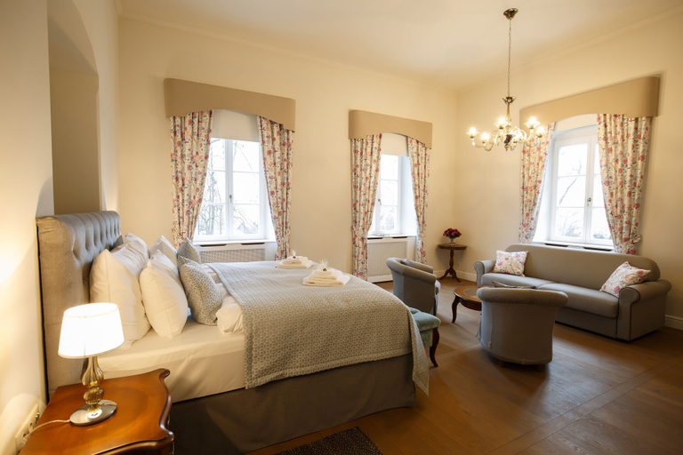 Bedroom 3, Hotel Chateau Gbelany, Žilina