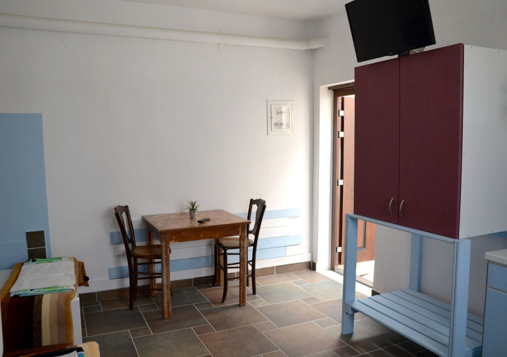 Others 4, Stunning 2-bed Apartment in Ios, South Aegean