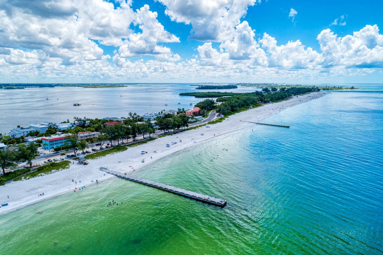 Others 4, Cottage Haven-one Minute Walk To The Beach-private Yards-keyless Locks, Manatee