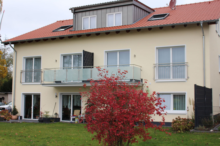 Exterior & Views 3