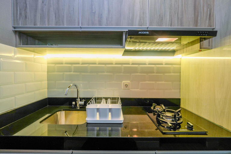 Private kitchen 2, Fancy And Well Appointed Studio At Ciputra World 2 Apartment, Jakarta Selatan