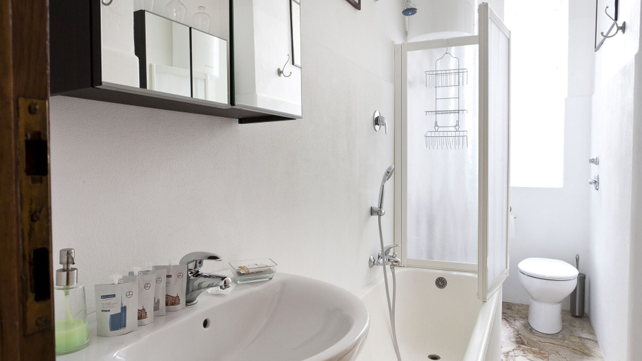 Bathroom, Colonnetta 2, Milano