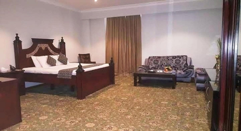 Bedroom 25