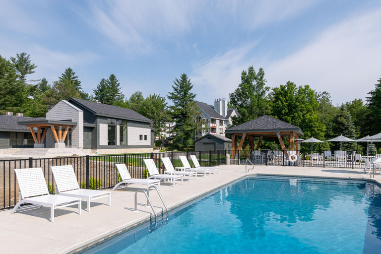 Sport & Beauty 3, Mount Snow Lodging, Windham