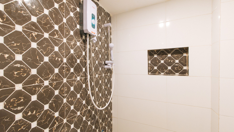 Bathroom 4