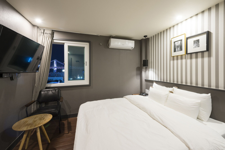 Bedroom 10