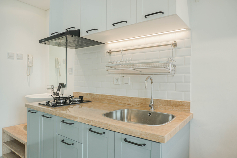 Others 4, Nice and Cozy Studio at Silk Town Apartment By Travelio, Tangerang