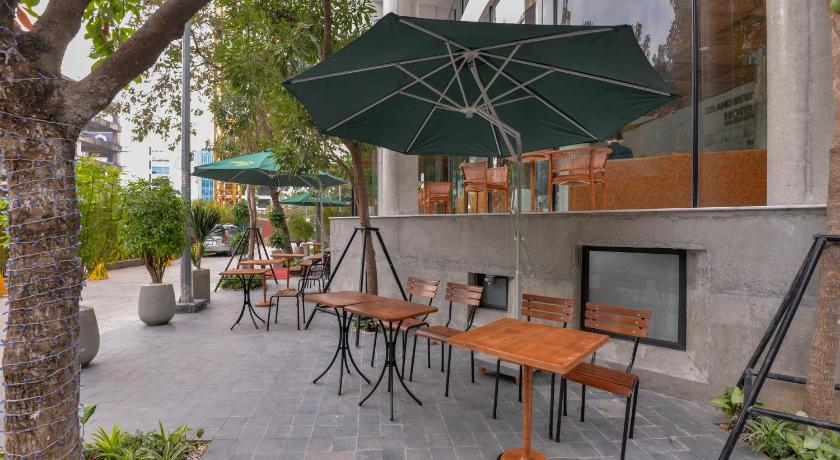 Food & Drinks 5, 22Housing - 22Land Residence Hotel, Cầu Giấy