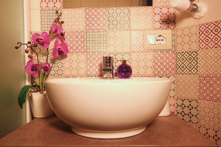 Bathroom 5, Campanella3, Rome