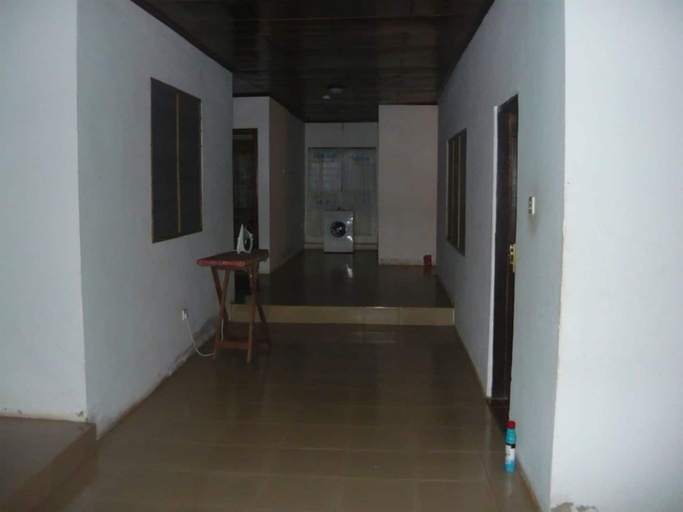 Others 5, 3 Bed House Sleeps 6 - Parking, Wifi, Generator, Kumasi