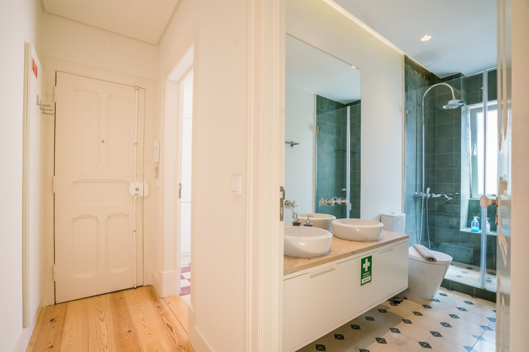 Bathroom 3, Liberdade Apartment, Lisbon