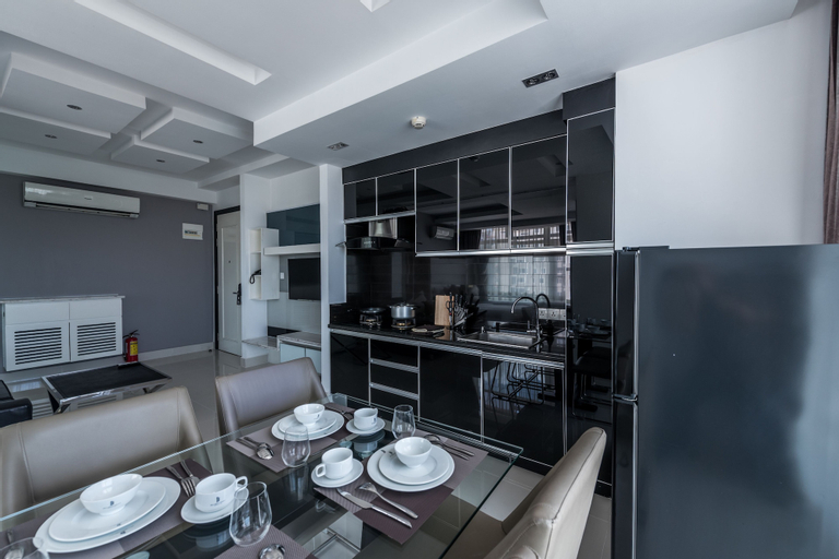 Dining Room 6