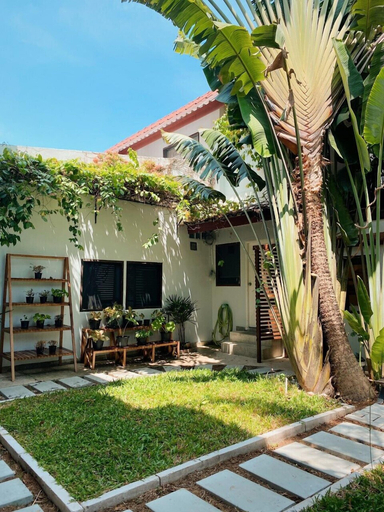 Exterior & Views 2, The Reef Hotel & Studios, Muang Satun
