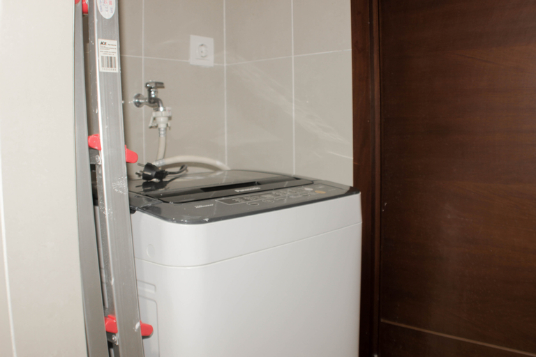 Bedroom 3, Homey and Comfort Living 1BR at Denpasar Residence Kuningan Apartment By Travelio, South Jakarta