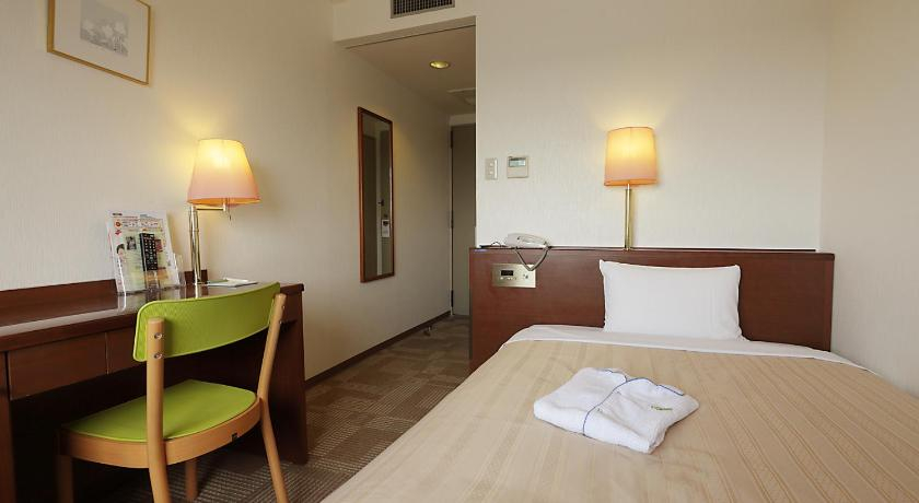 Bedroom 4, Kumegawa Wing Hotel, Higashimurayama