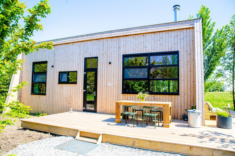 Room 1, Waterlodge Goudule in Nes, Boarnsterhim