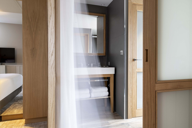 Bedroom 3, Hôtel Les Vikings, Loire-Atlantique