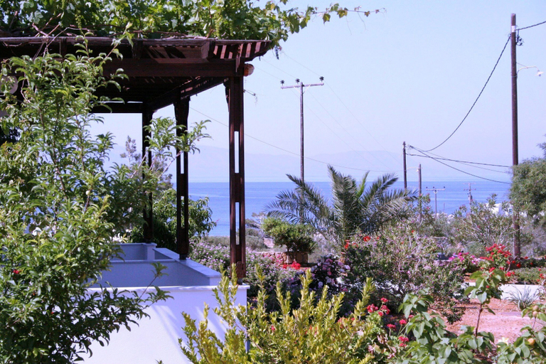 Others 3, Captivating 1-bed Apartment in Lefkos, South Aegean