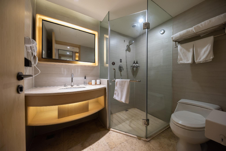 Bathroom 4, Ji Hotel Hangzhou East Railway Station Tiancheng Road, Hangzhou