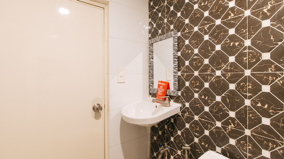 Bathroom 5