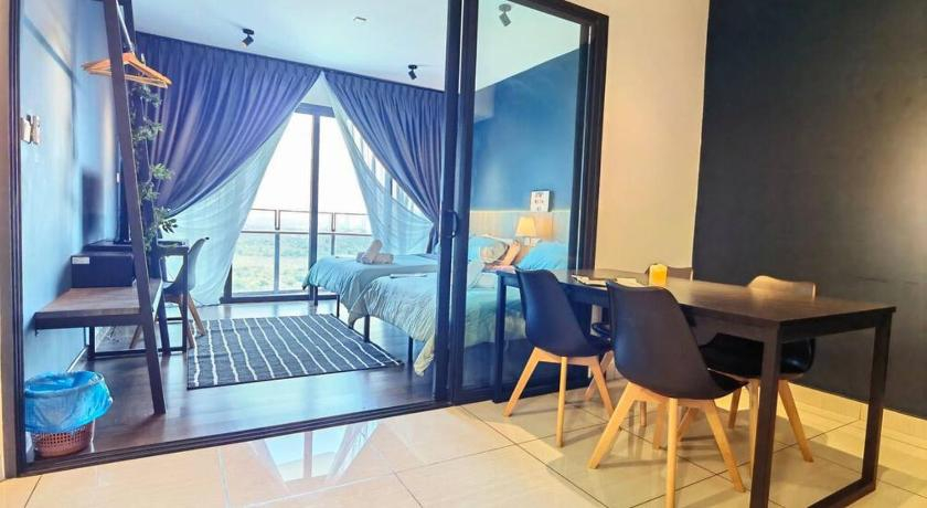 Others 4, 1913 Almas Suites 2Queen bed 4pax!Netflix By STAY, Johor Bahru